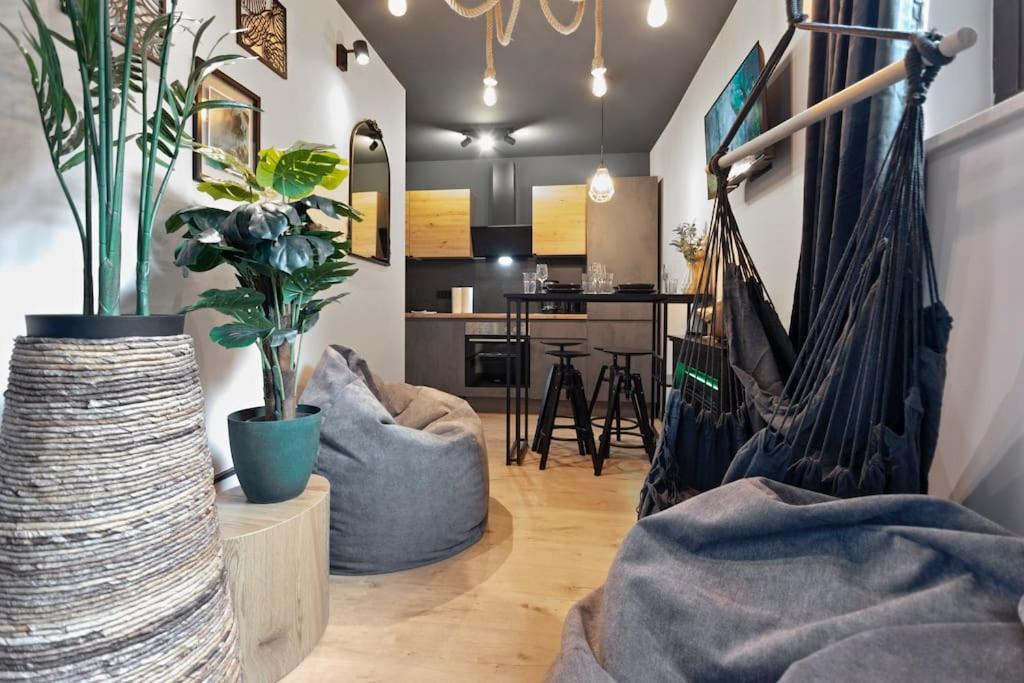 Apartment Flatista Homes - Jungle House *